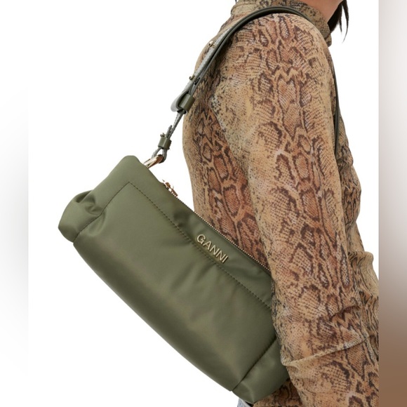 NWOT GANNI MEDIUM PILLOW BAGUETTE BAG IN KALAMATA w/dustbag - Picture 2 of 8